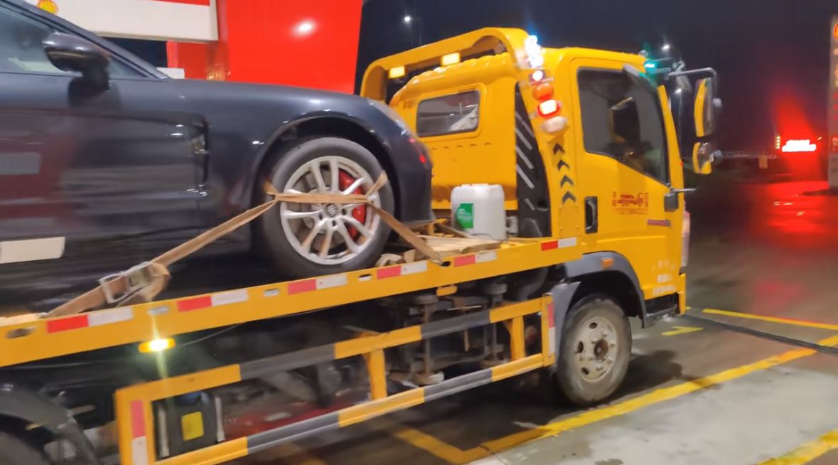 台东行车途中遇到突发状况该如何呼叫道路救援？